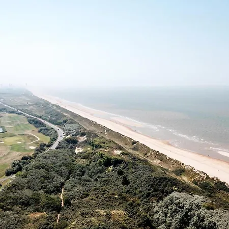 In With Sea Views Apartment